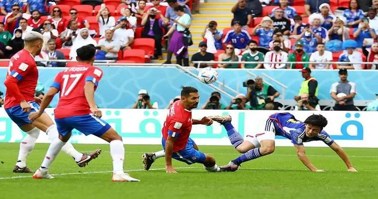 Kỹ Thuật Chuồi Bóng: Bí Quyết Thành Cầu Thủ Xuất Sắc